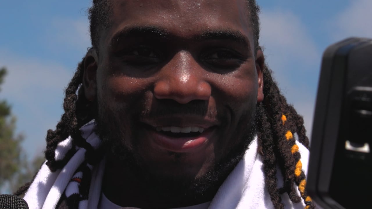 Jaylon Smith Rehab Update; Idolizing Sean Lee