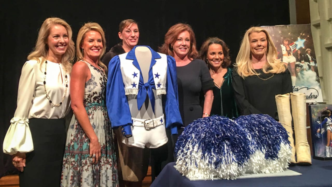 See Dallas Cowboys Cheerleaders in the Smithsonian