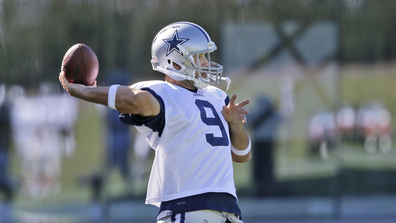 Tony Romo Concedes Cowboys' Starting Job to Dak Prescott - The New York  Times