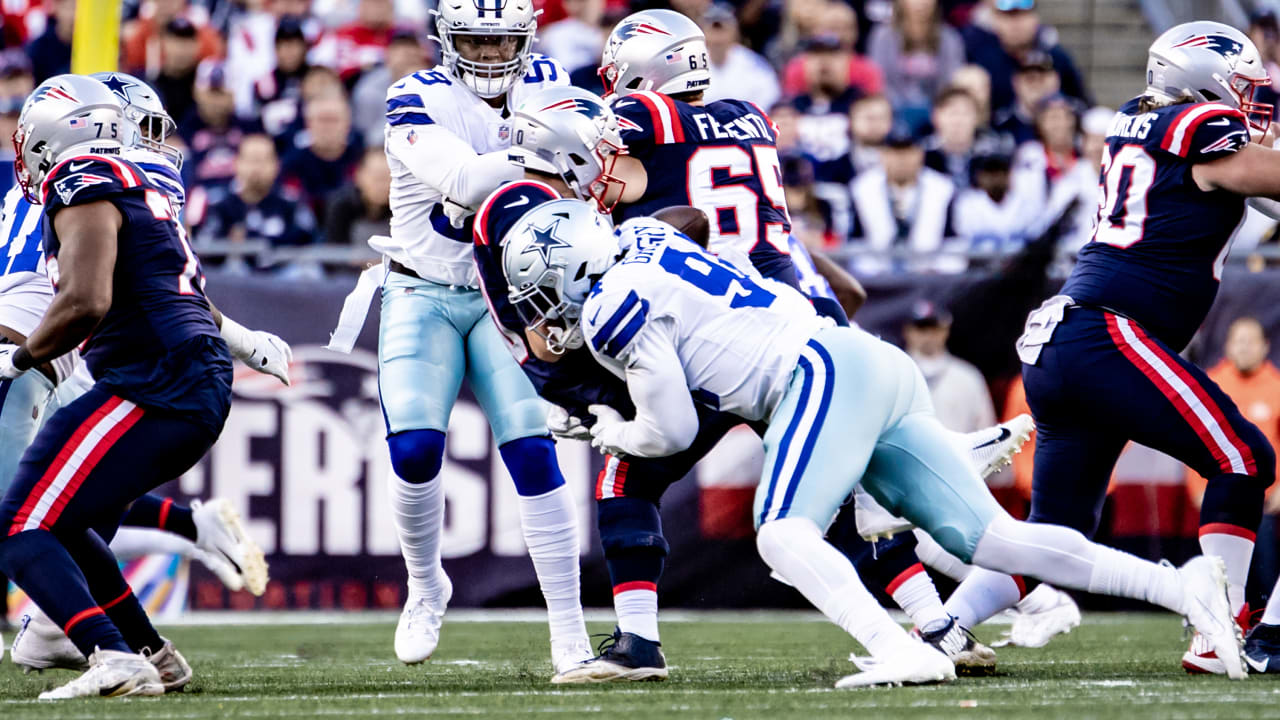Randy Gregory Earns NFL's “Way To Play” Award
