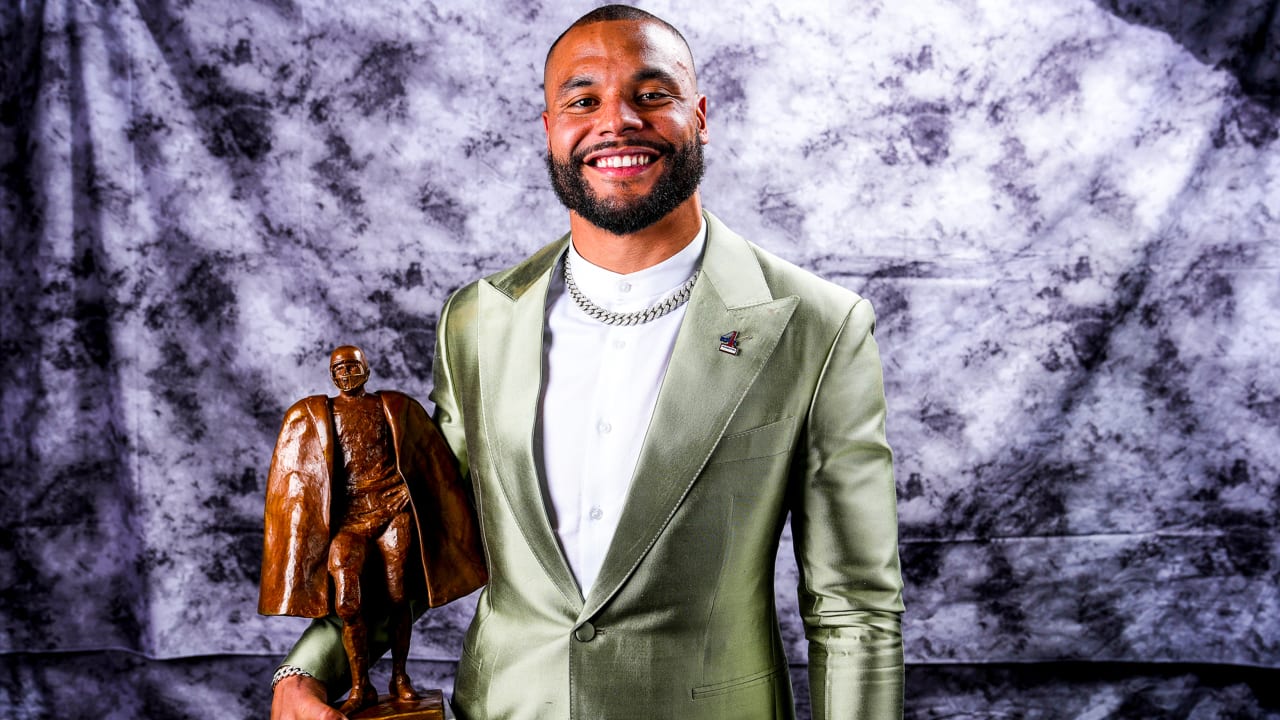 Dak Prescott Named 2022 Walter Payton Man of the Year