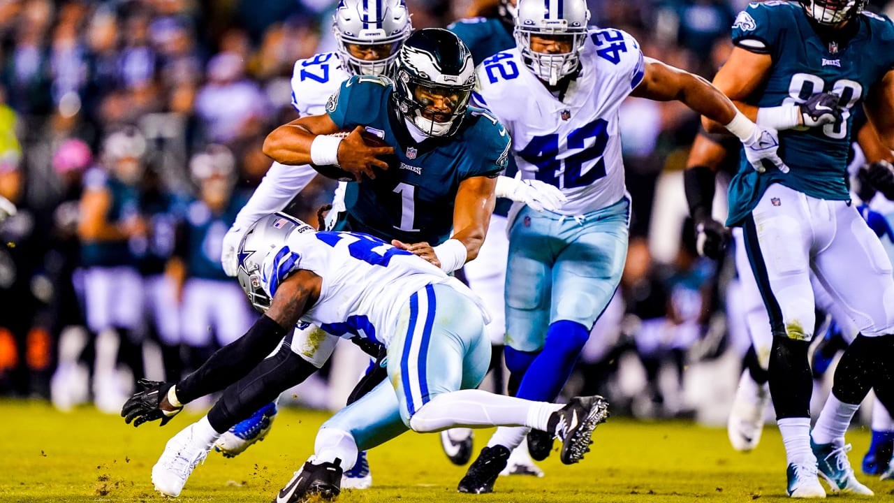 Eagles vs. Cowboys score, takeaways: Philadelphia holds off Dallas comeback  to remain undefeated 