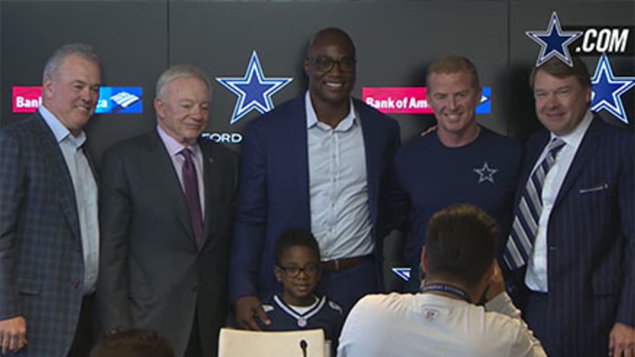 DeMarcus Ware Ceremonially Re-Signs With Cowboys To Retire in Dallas