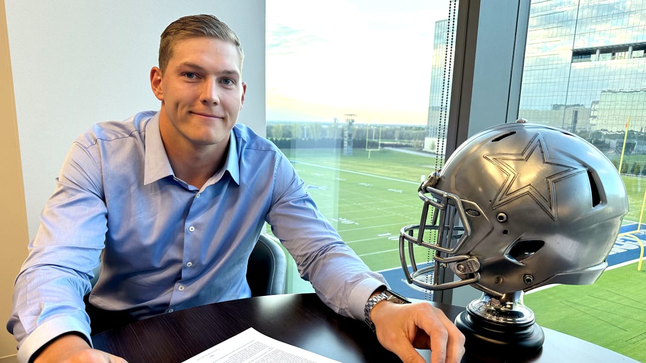 Vander Esch Returns to Cowboys on 2-Year Deal