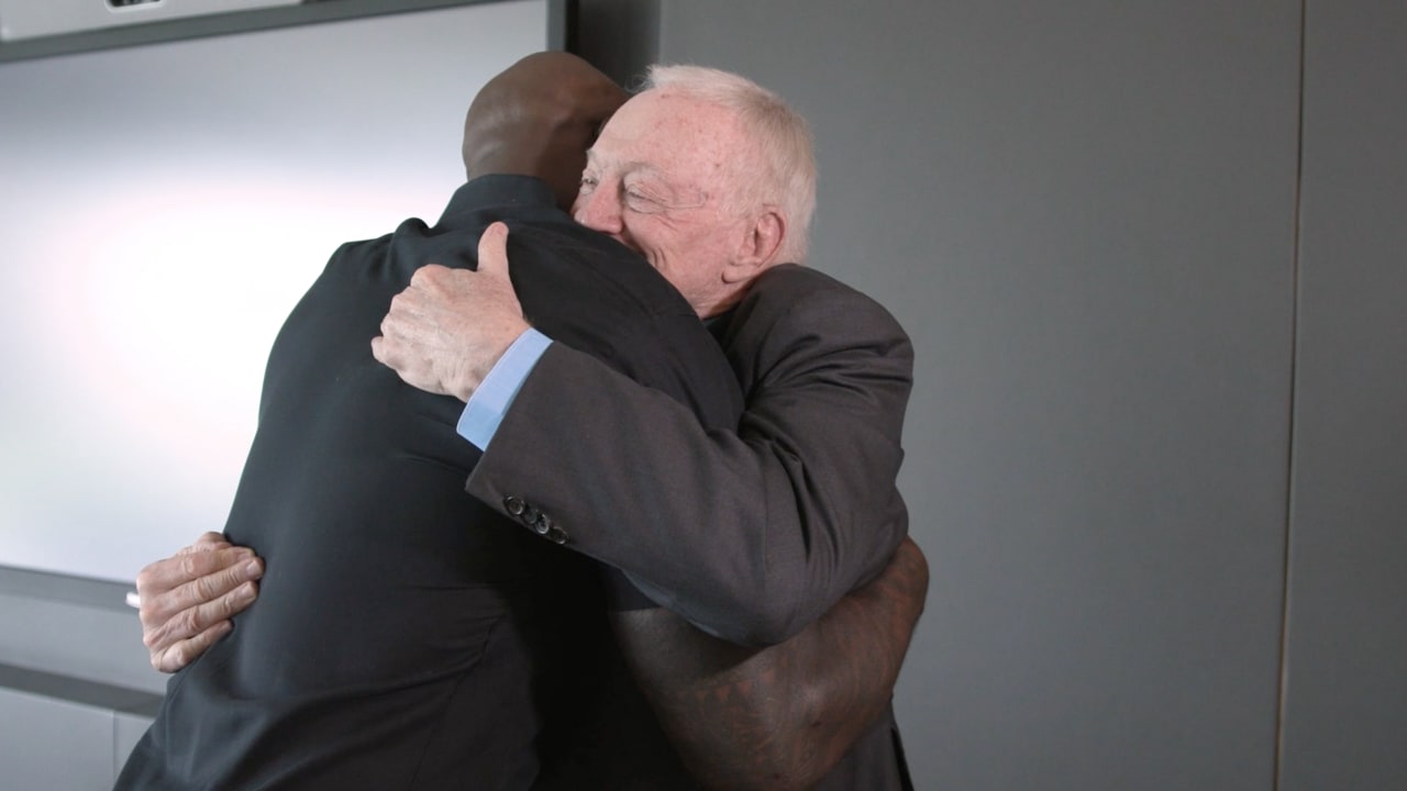 DeMarcus Ware selects Jerry Jones as his Hall of Fame presenter