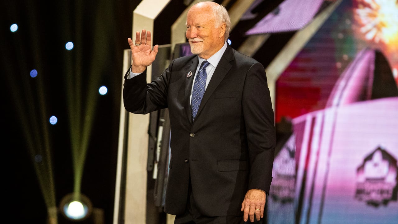 Inductee Cliff Harris speaks during the Pro Football Hall of Fame