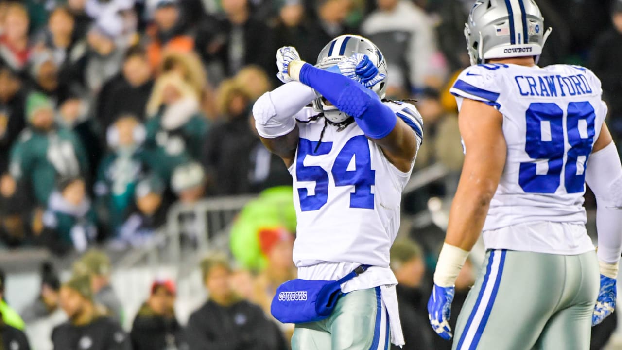 Jaylon Smith Brings Pressure & Throws Up The X