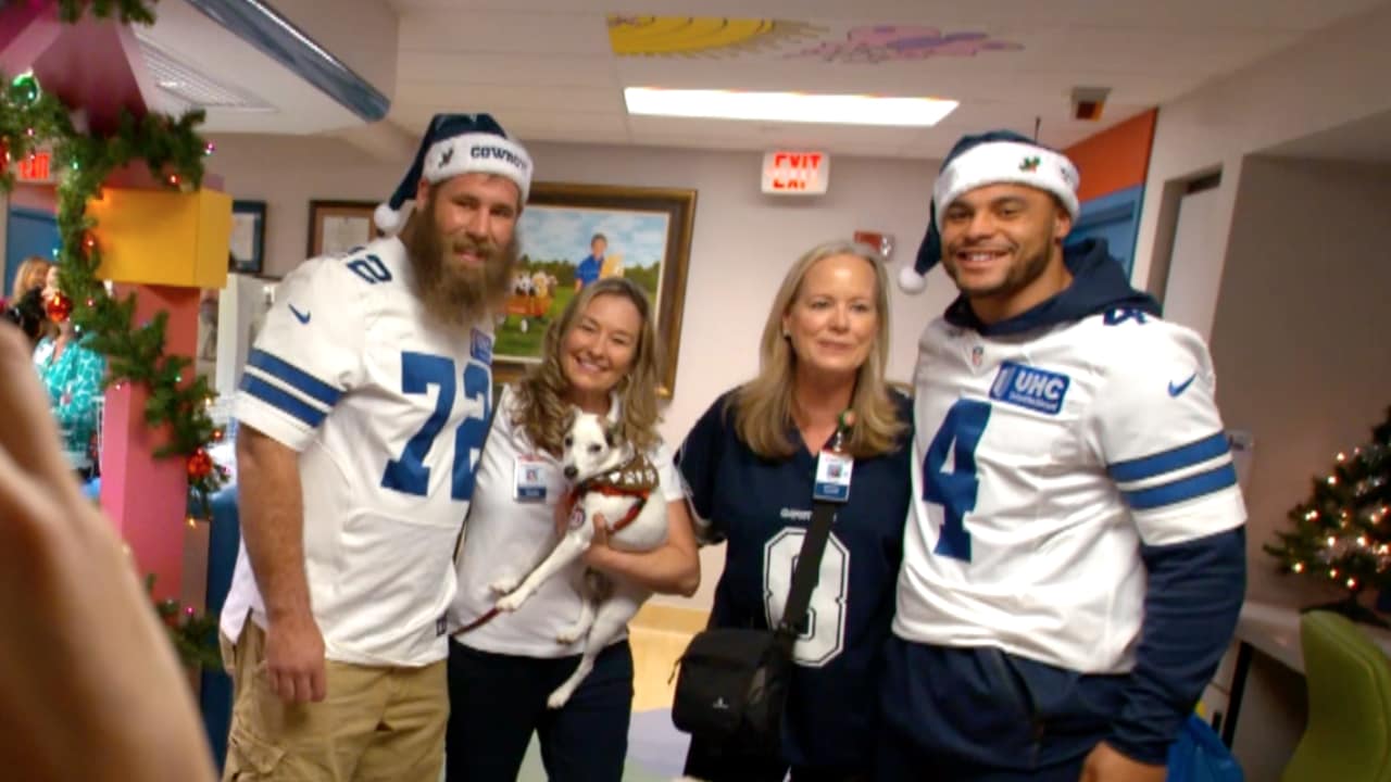 Cowboys Bring Holiday Cheer To Local Hospitals