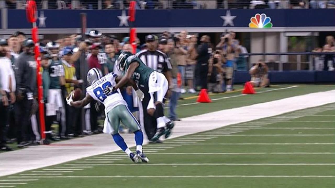 Watch: Dez Bryant gets massive double high-five from young fan