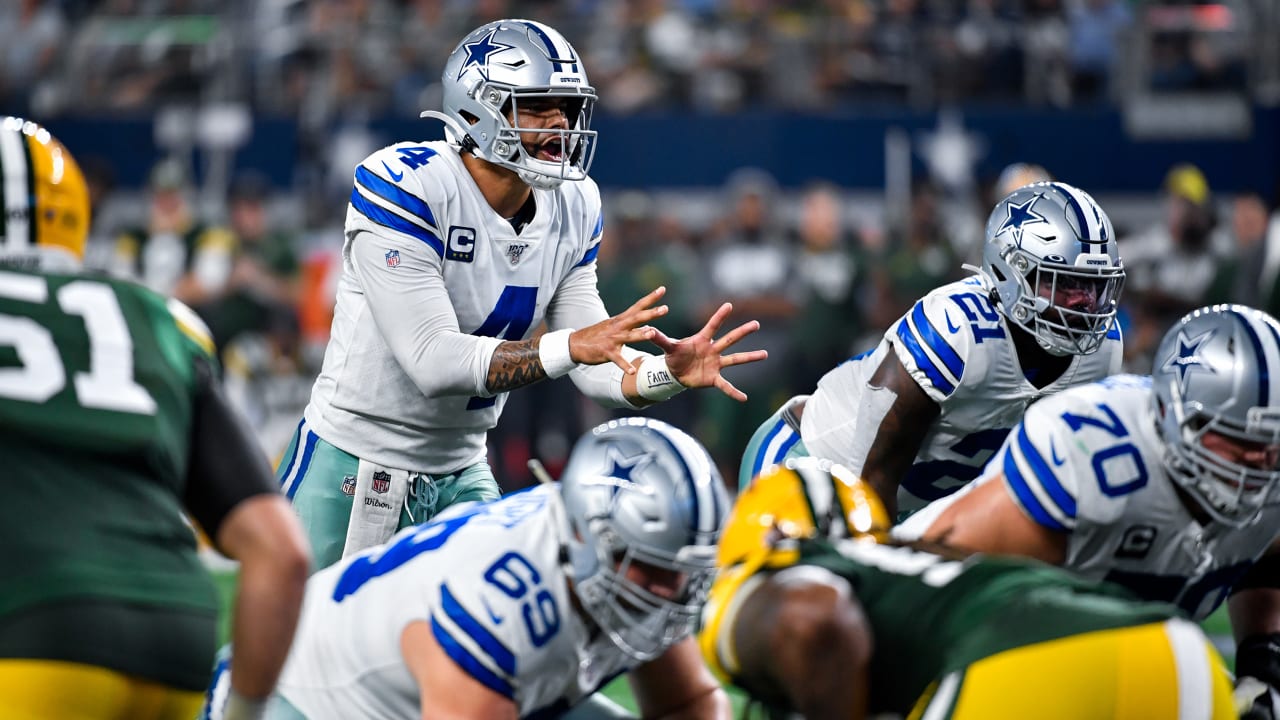 A Bunch Of Angry Dallas Cowboys Fans Jumped A Guy Inside AT&T Stadium  During SNF Game vs Buccaneers : r/nfl