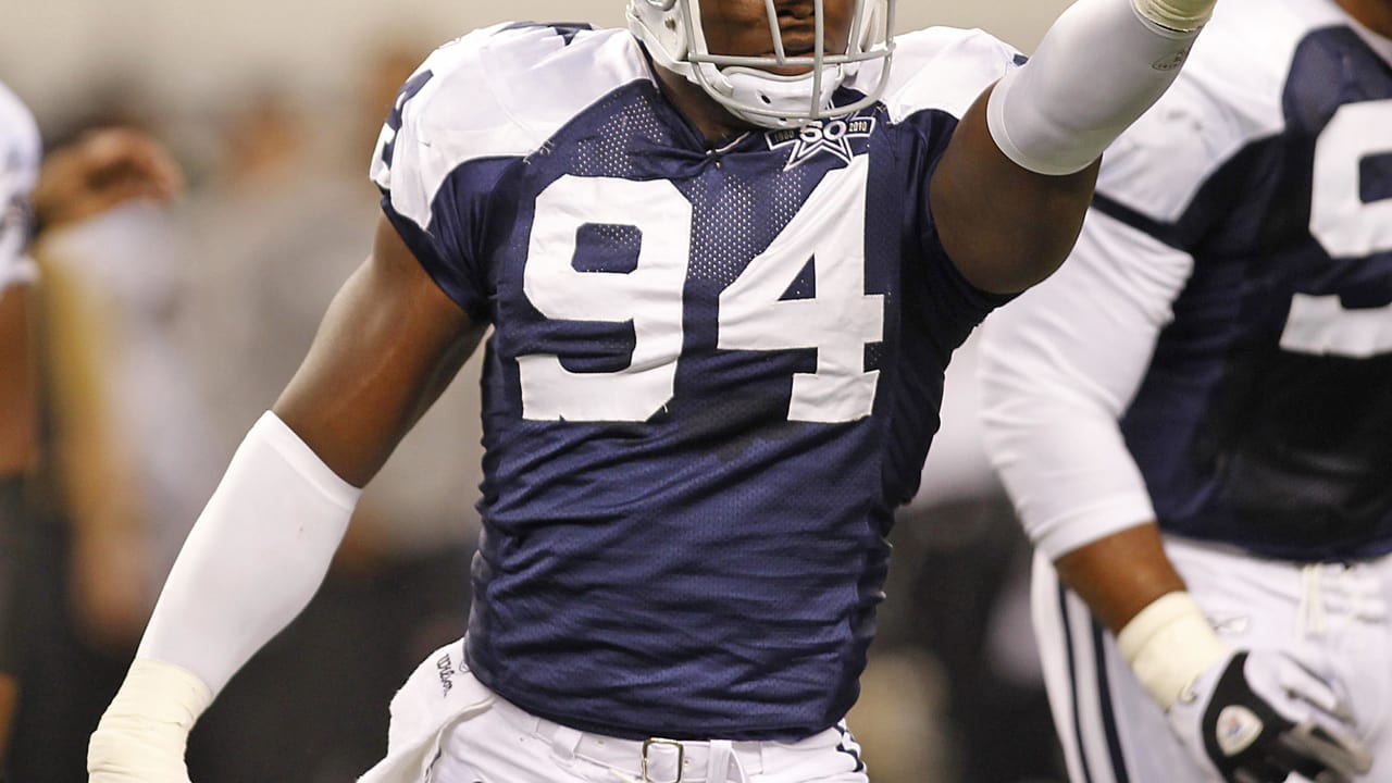 DeMarcus Ware Ceremonially Re-Signs With Cowboys To Retire in Dallas