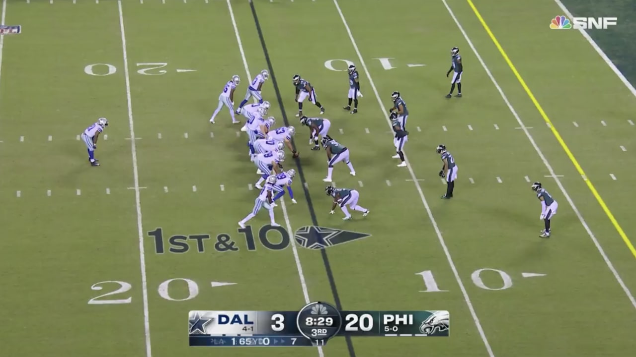 Ezekiel Elliott Caps Drive with 14yard TD Dash