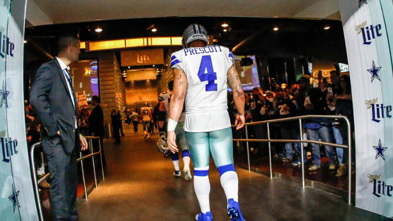 Flashback: Grading The Cowboys; Final Analysis, Milestones & Holiday Pics