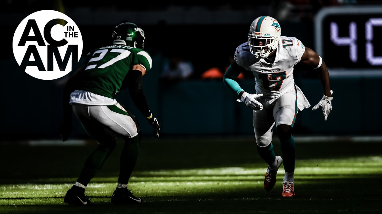 Miami Dolphins' Allen Hurns takes two brutal blows to the head on