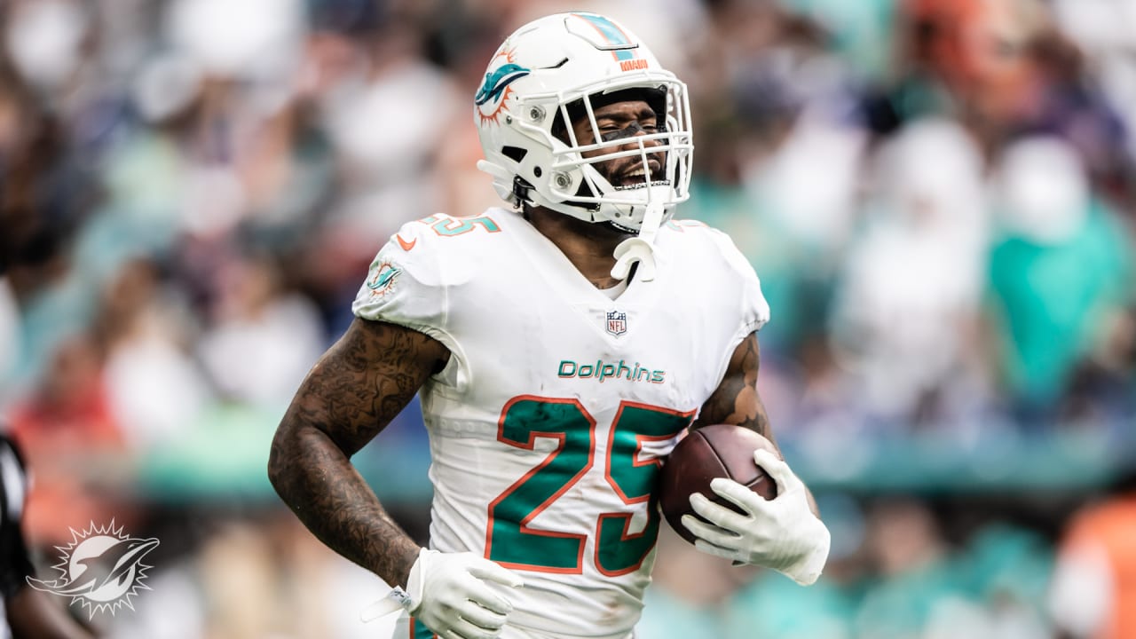 Miami Dolphins cornerback Xavien Howard toe-taps the sideline for a  highlight-reel interception