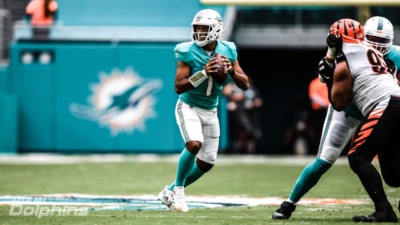 RAIDERS VS. DOLPHINS - Hard Rock Stadium