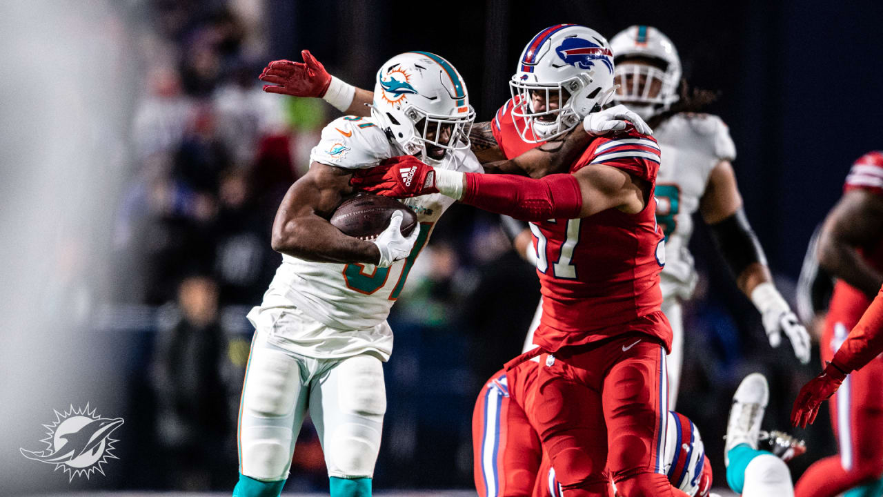 Start 'em Sit 'em Week 15 Dolphins vs. Bills: Devin Singletary, Raheem  Mostert, Jaylen Waddle, and Others