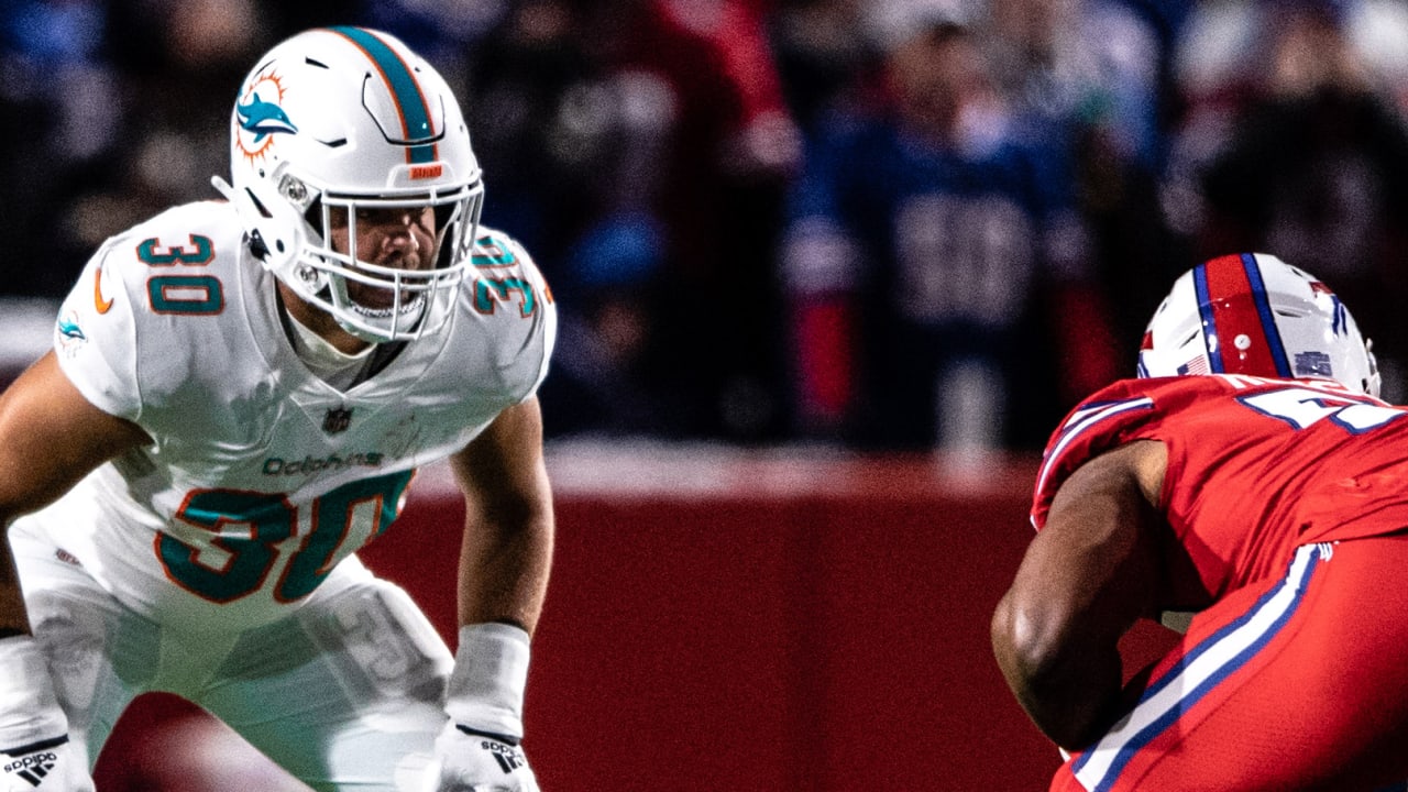 MIAMI GARDENS, FL - OCTOBER 23: Miami Dolphins fullback Alec