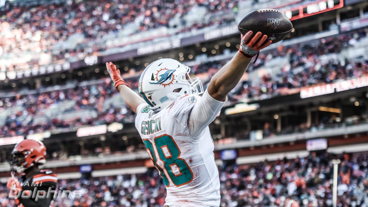 Miami Dolphins' Mike Gesicki looks to fit into new offense under