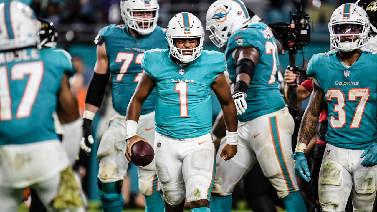 Miami Dolphins Mailbag: Big Tua Questions, the O-line, Holland and