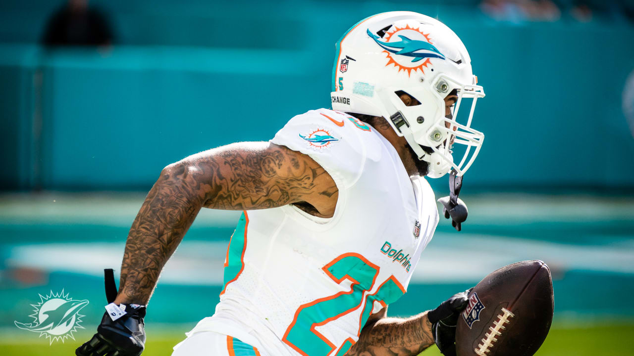 Miami Dolphins: Mack Hollins says 1-7 record 'is embarrassing'