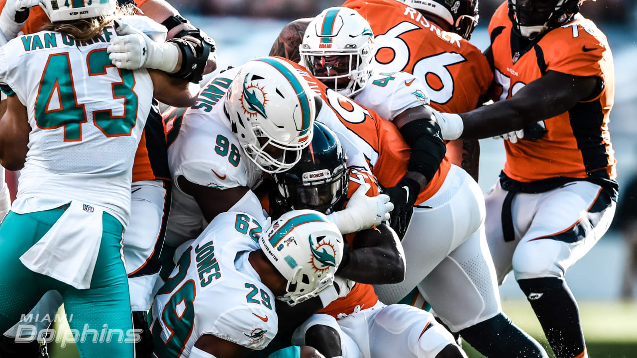 Miami Dolphins linebacker Andrew Van Ginkel (43) reacts after