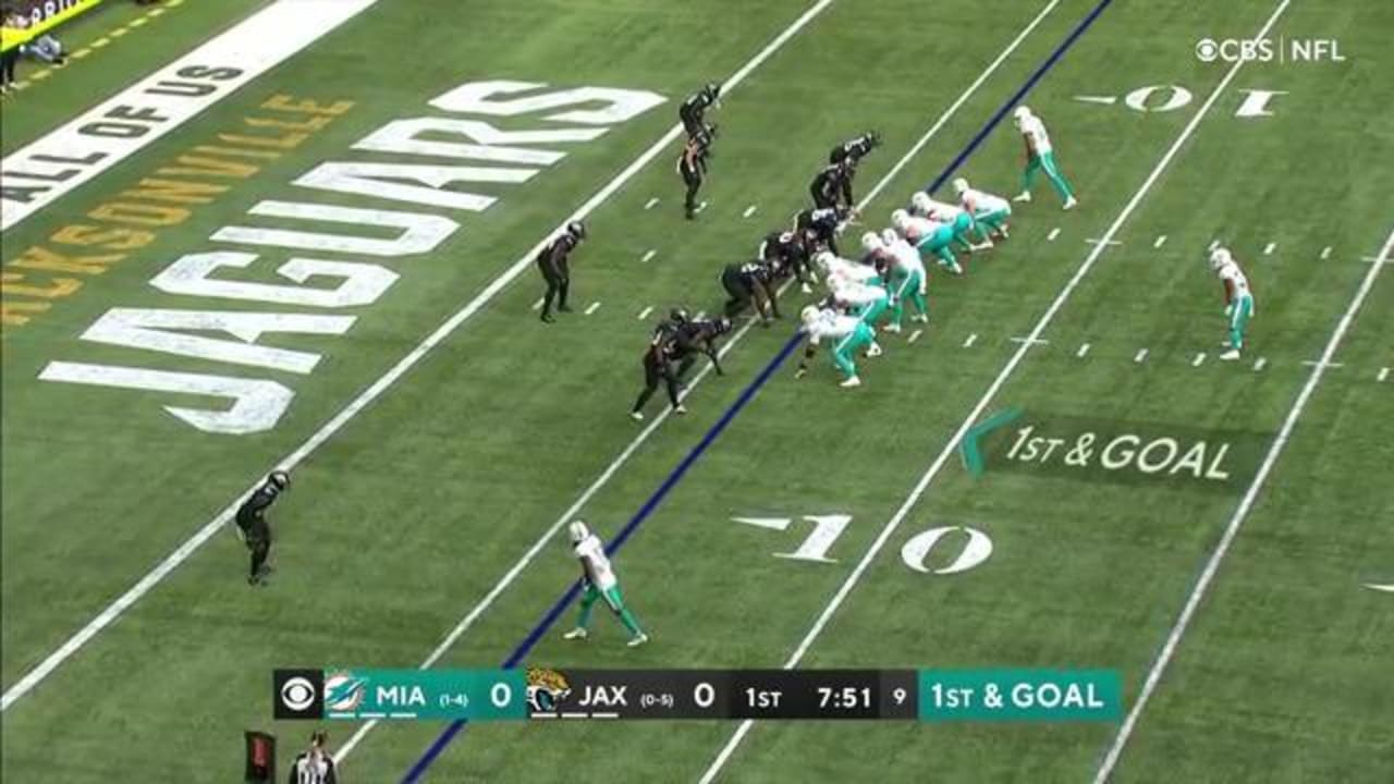 Can't-Miss Play: Miami Dolphins quarterback Tua Tagovailoa and wide  receiver Tyreek Hill combine to give Dolphins lead with 1:45 left