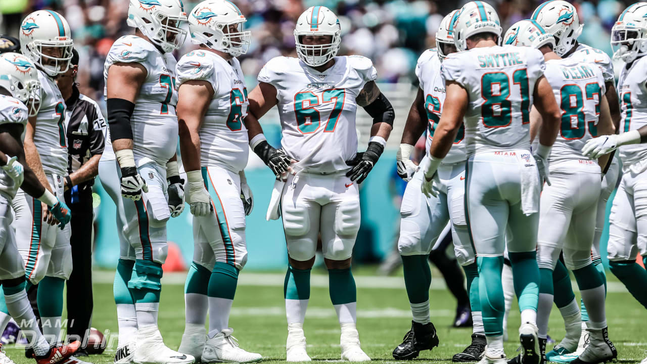 Bills seek to slow Dolphins' speedy offense in early showdown between AFC  East powers