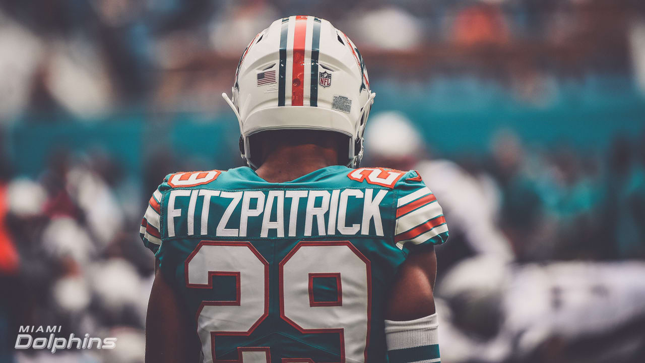 Download Minkah Fitzpatrick Black Pittsburgh Steelers Jersey Wallpaper