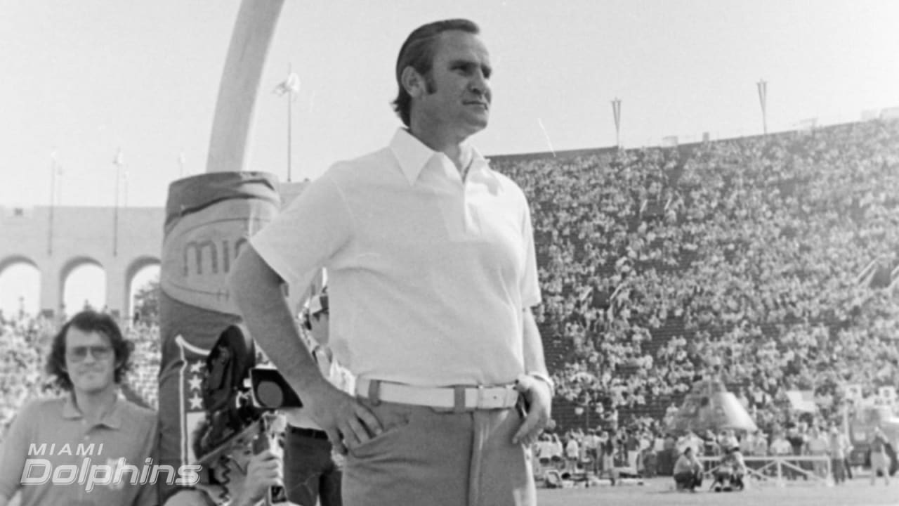 Miami Dolphins head coach Don Shula on sidelines during game vs