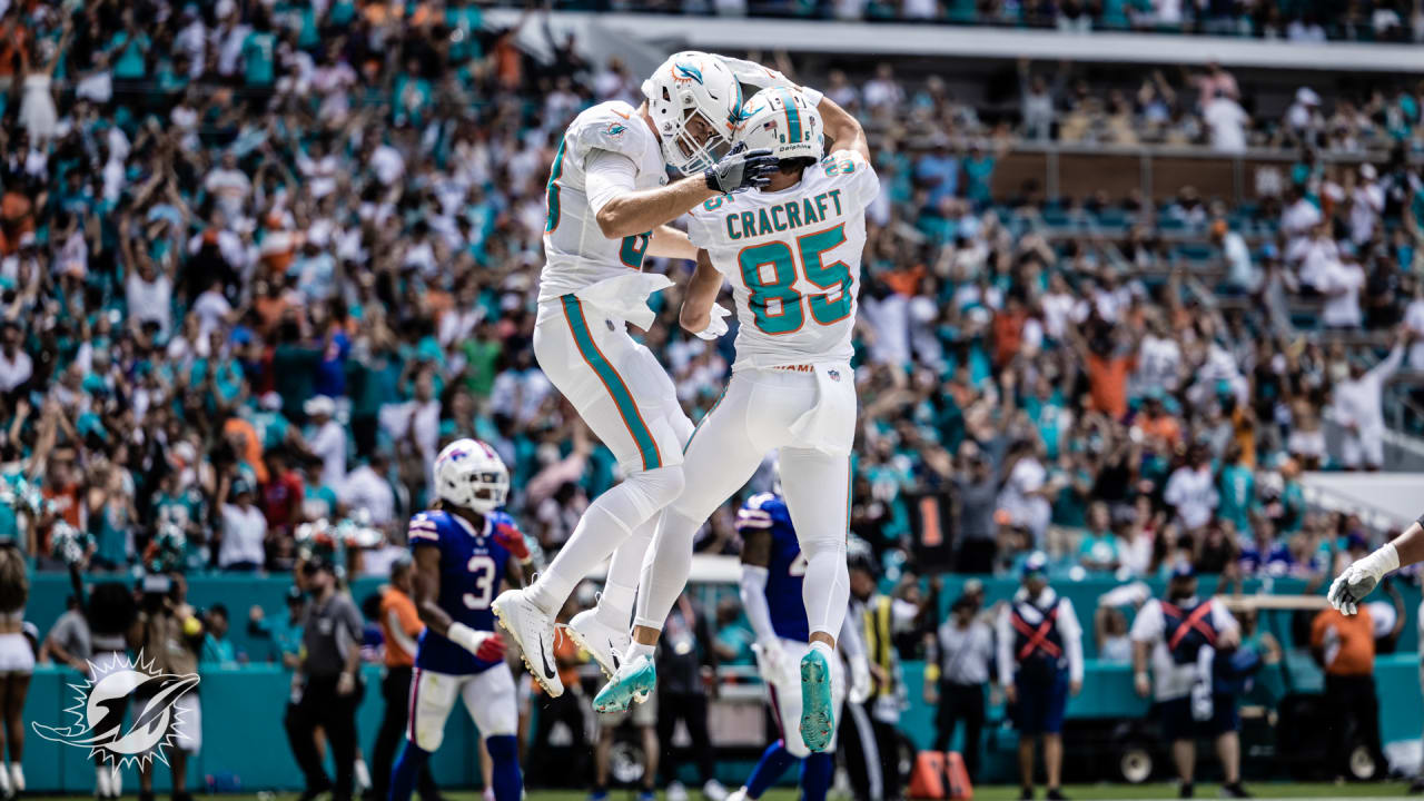 Miami Dolphins wide receiver River Cracraft catches a pass during