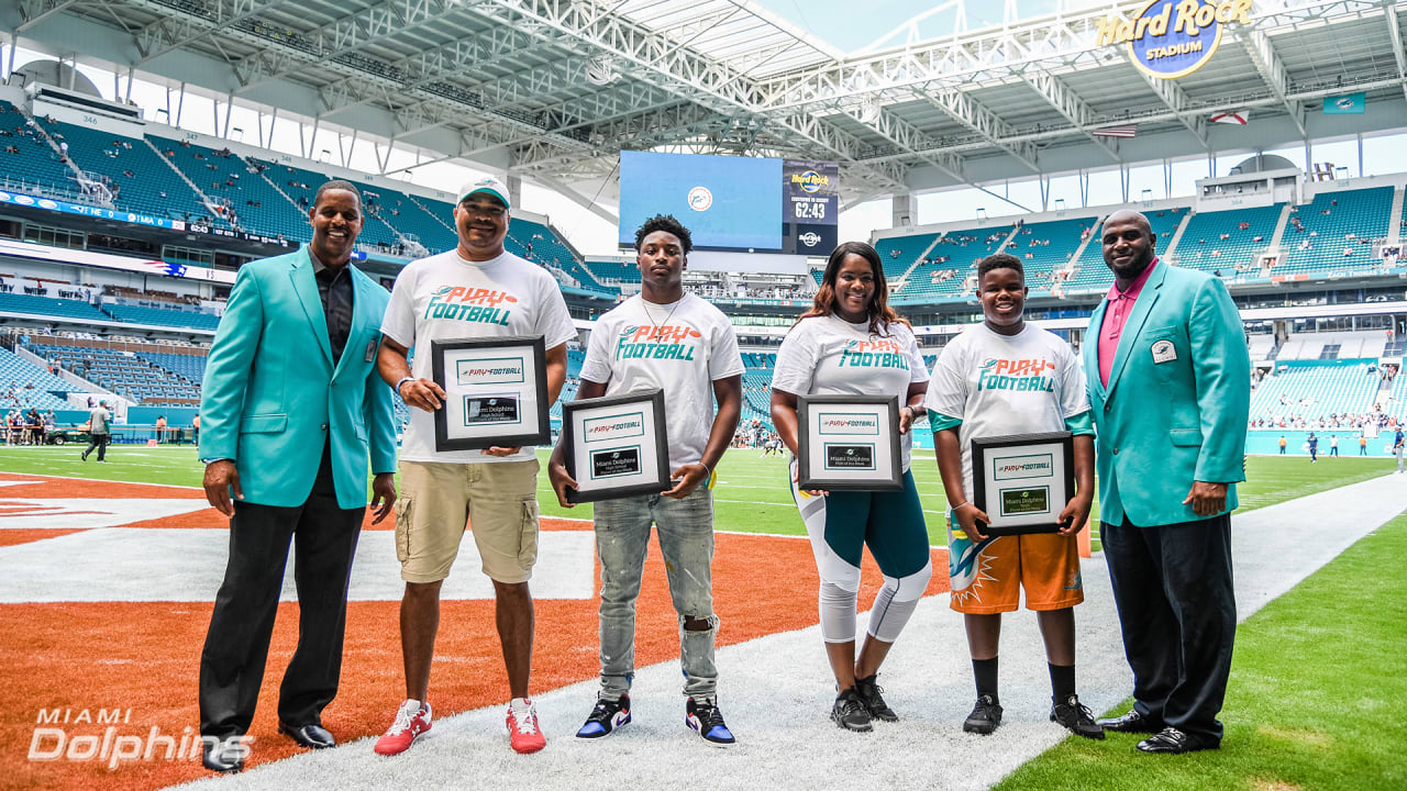 Miami Dolphins Announce Week 2 Play Football Award Winners