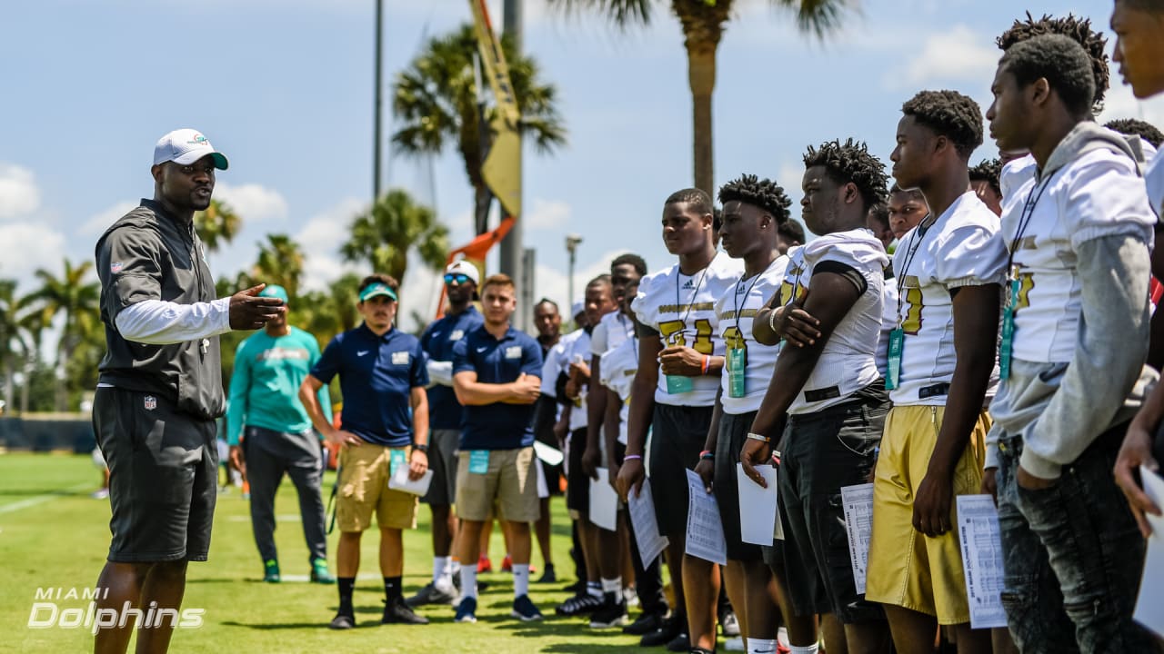 Brian Flores Dolphins Motivate Coconut Creek Football Team