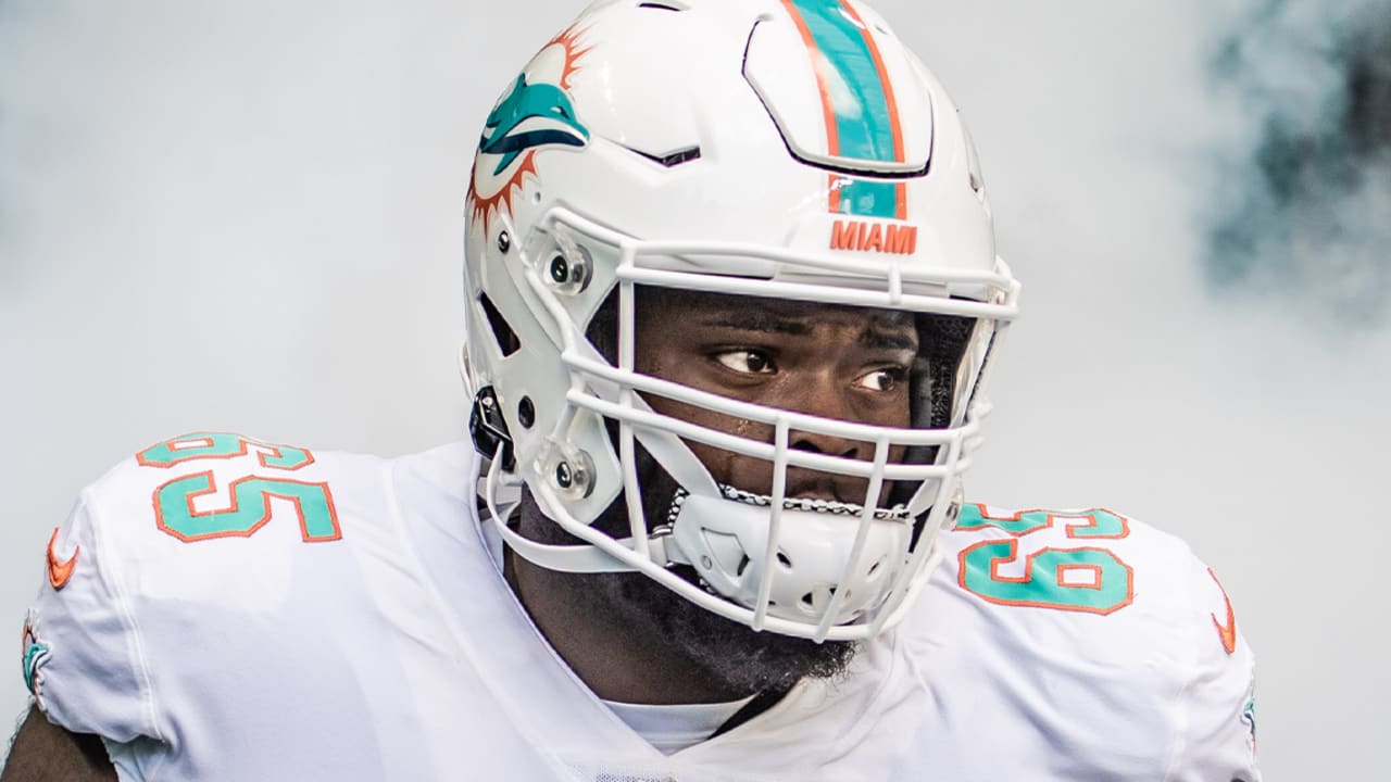 NFL Miami Dolphins: Former Rockford lineman Robert Jones makes roster