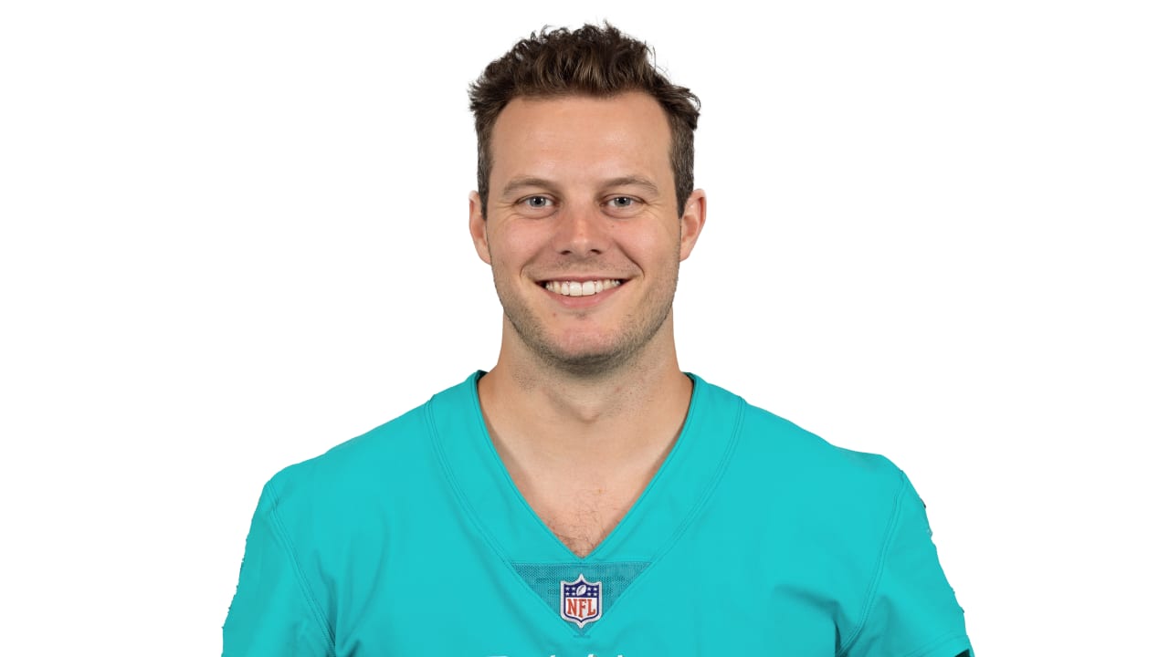 Miami Dolphins punter Jake Bailey on what he does when the offense