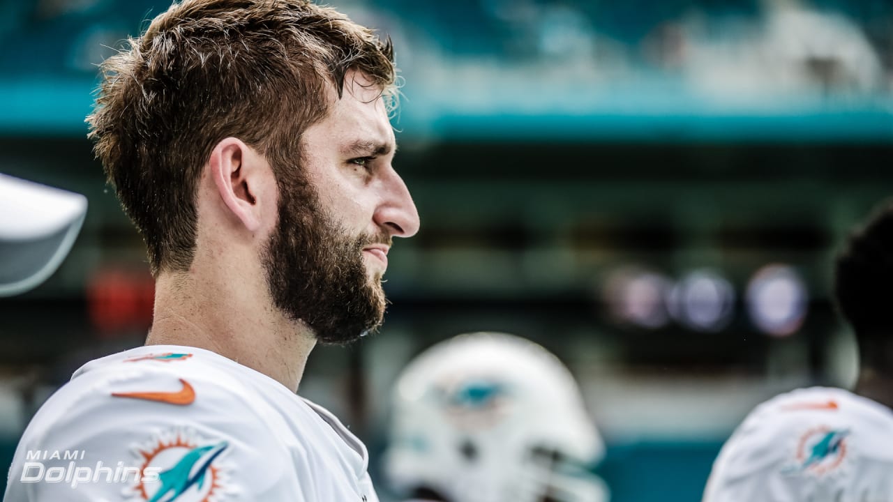 Miami Dolphins to start QB Josh Rosen over Ryan Fitzpatrick 