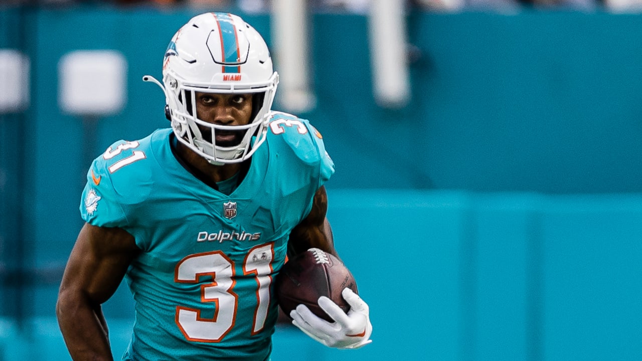 Miami's defence lifts Dolphins to win over Baltimore Ravens