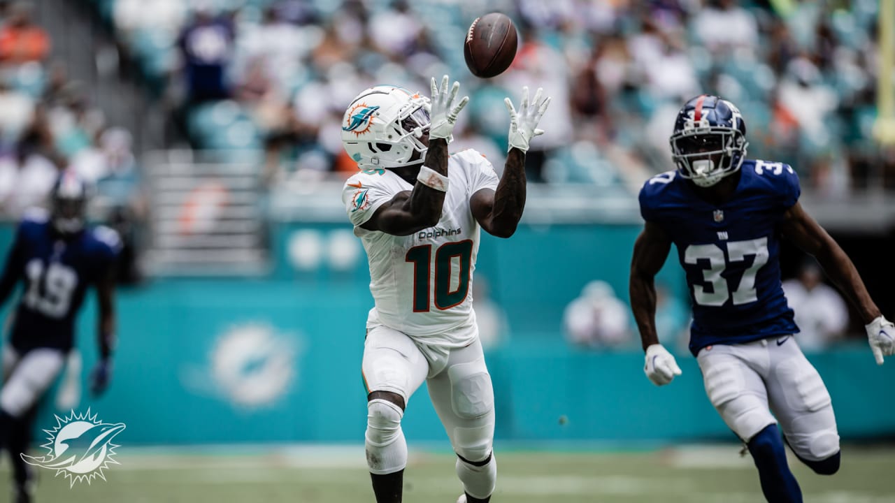 First Look at Tyreek Hill in a Dolphins Uniform! 