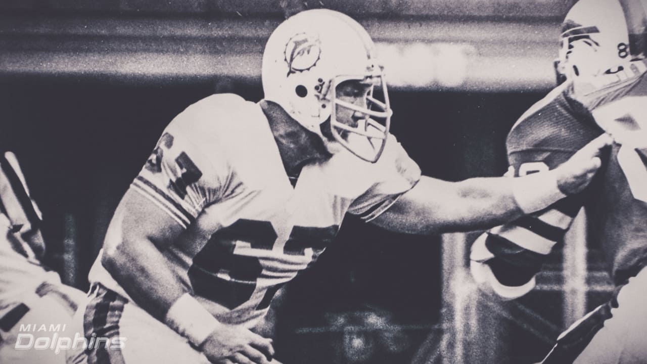 Dolphins Legend Bob Kuechenberg Passes Away