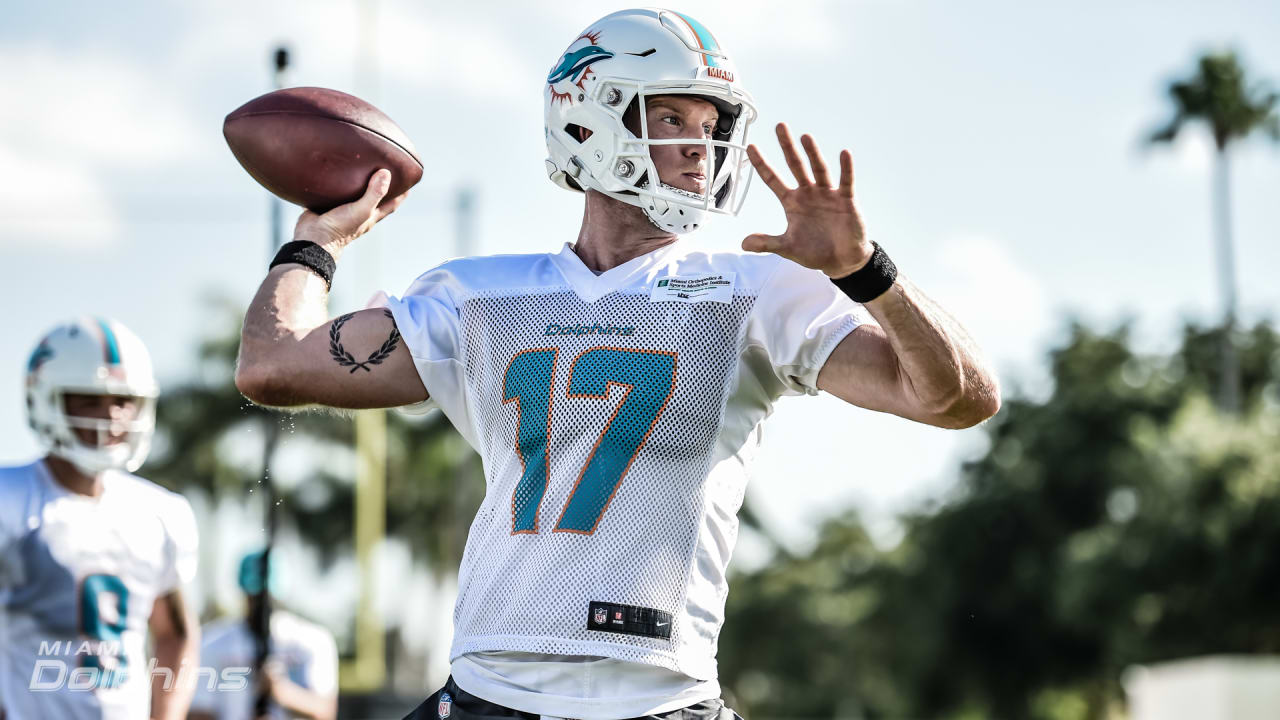 Miami Dolphins - Happy Birthday, Ryan Tannehill!!