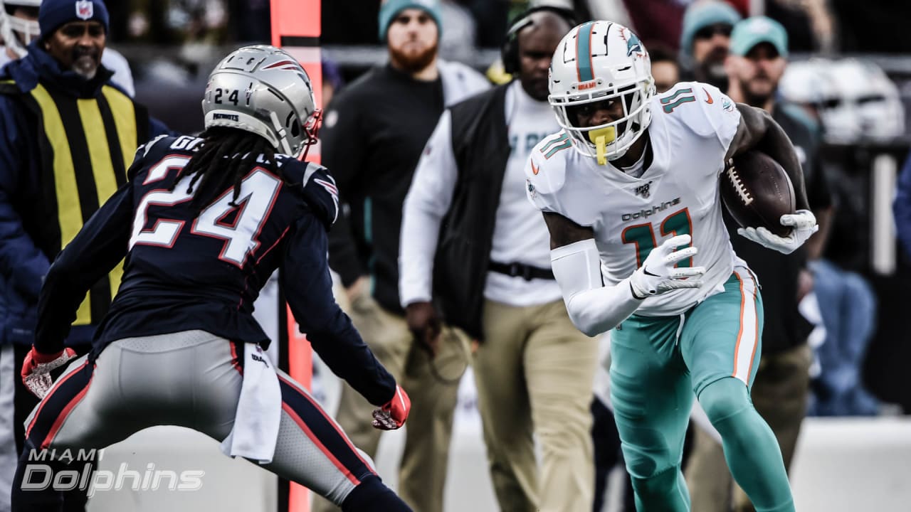 DeVante Parker cites fans, offensive system as part of Patriots appeal