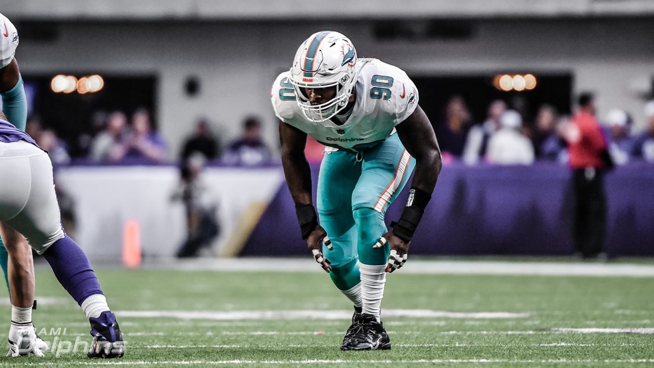 Miami Dolphins Charles Harris trying to gain confidence in new system