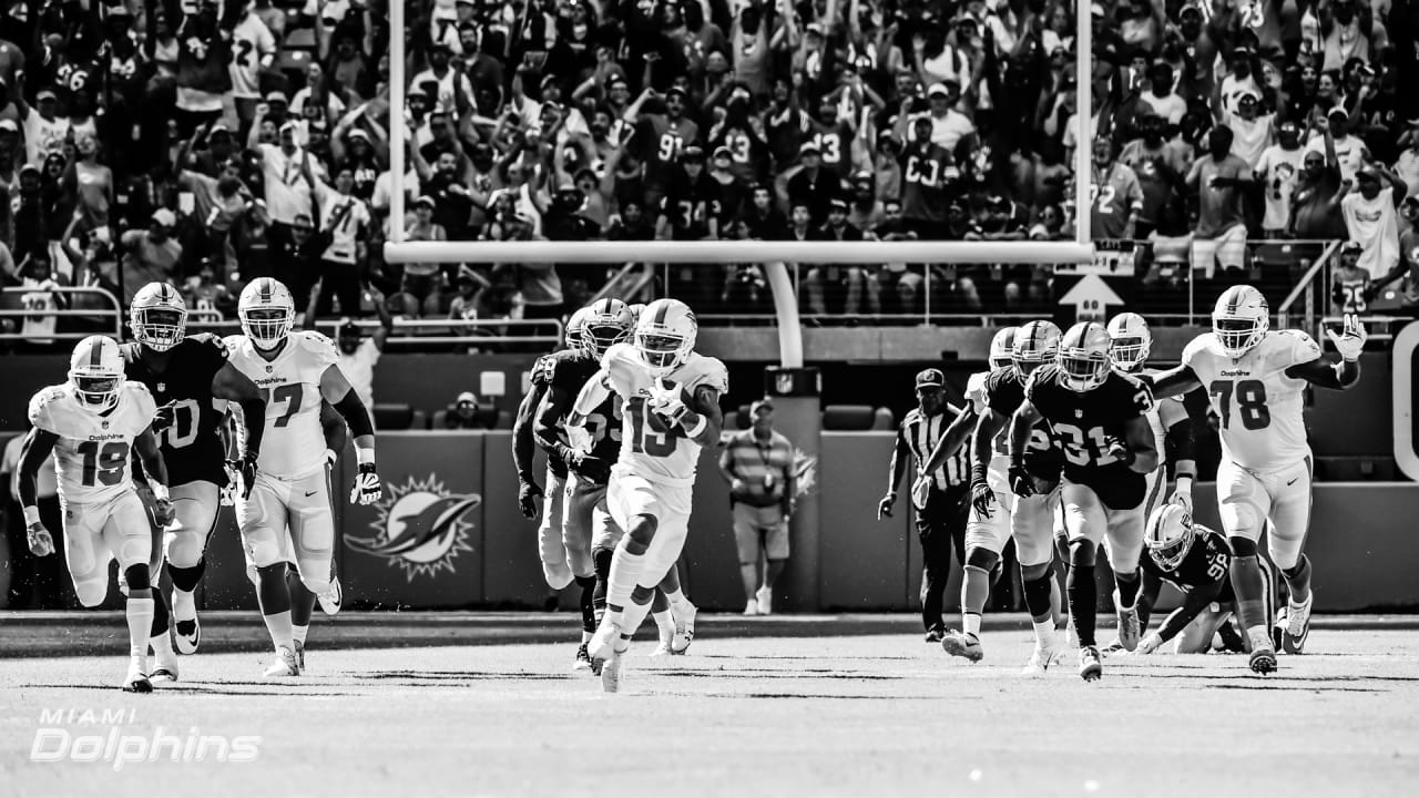 DOLPHINS DARKROOM: Top 25 B&W Photos | Dolphins Vs. Raiders