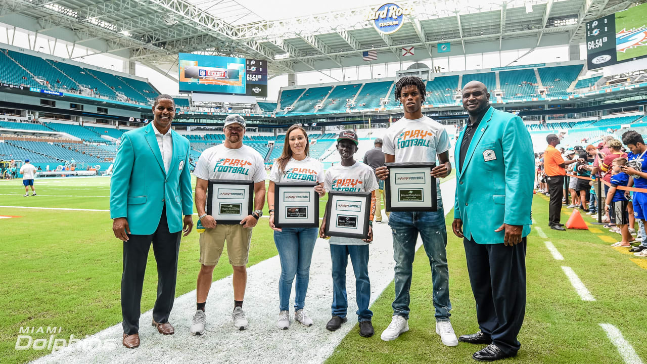 Miami Dolphins Announce Week 6 Play Football Award Winners