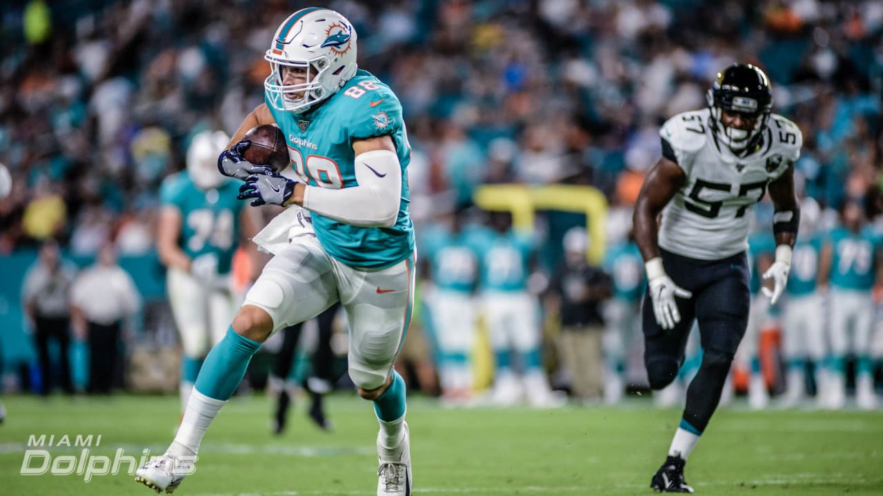 Miami Dolphins tight end Durham Smythe (81) walks on the field