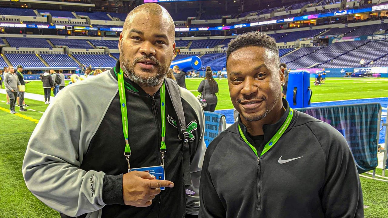 Duce Staley Takes Career in Football to the Sidelines