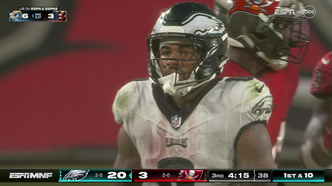 Eagles vs. Buccaneers final score, results: D'Andre Swift and A.J.