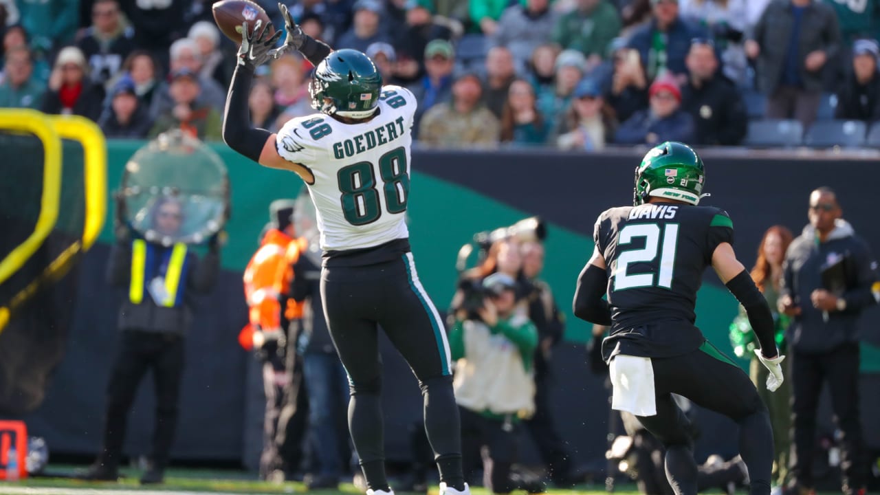 How to watch, listen, and stream Eagles vs. Jets on December 5, 2021