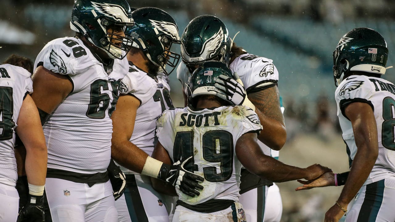 Eagles: 2 first-stringers in depth chart danger amid preseason