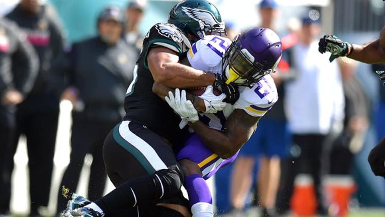 Eagles Defeat Vikings, 21-10